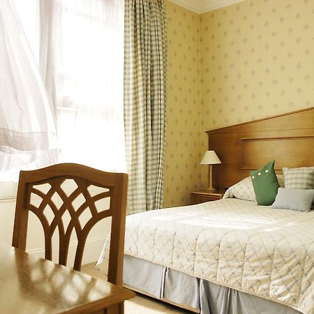 لندن Astons Apartments الغرفة الصورة