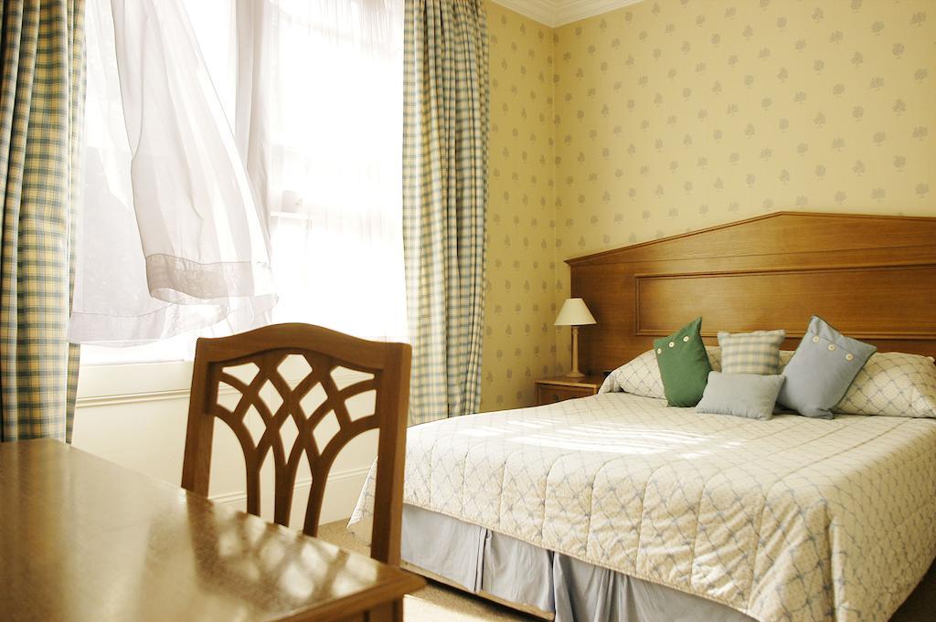 لندن Astons Apartments الغرفة الصورة