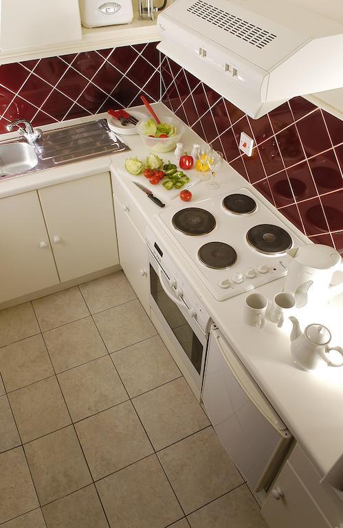 لندن Astons Apartments الغرفة الصورة